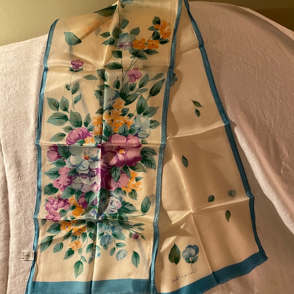 Oscar de la renta floral scarf